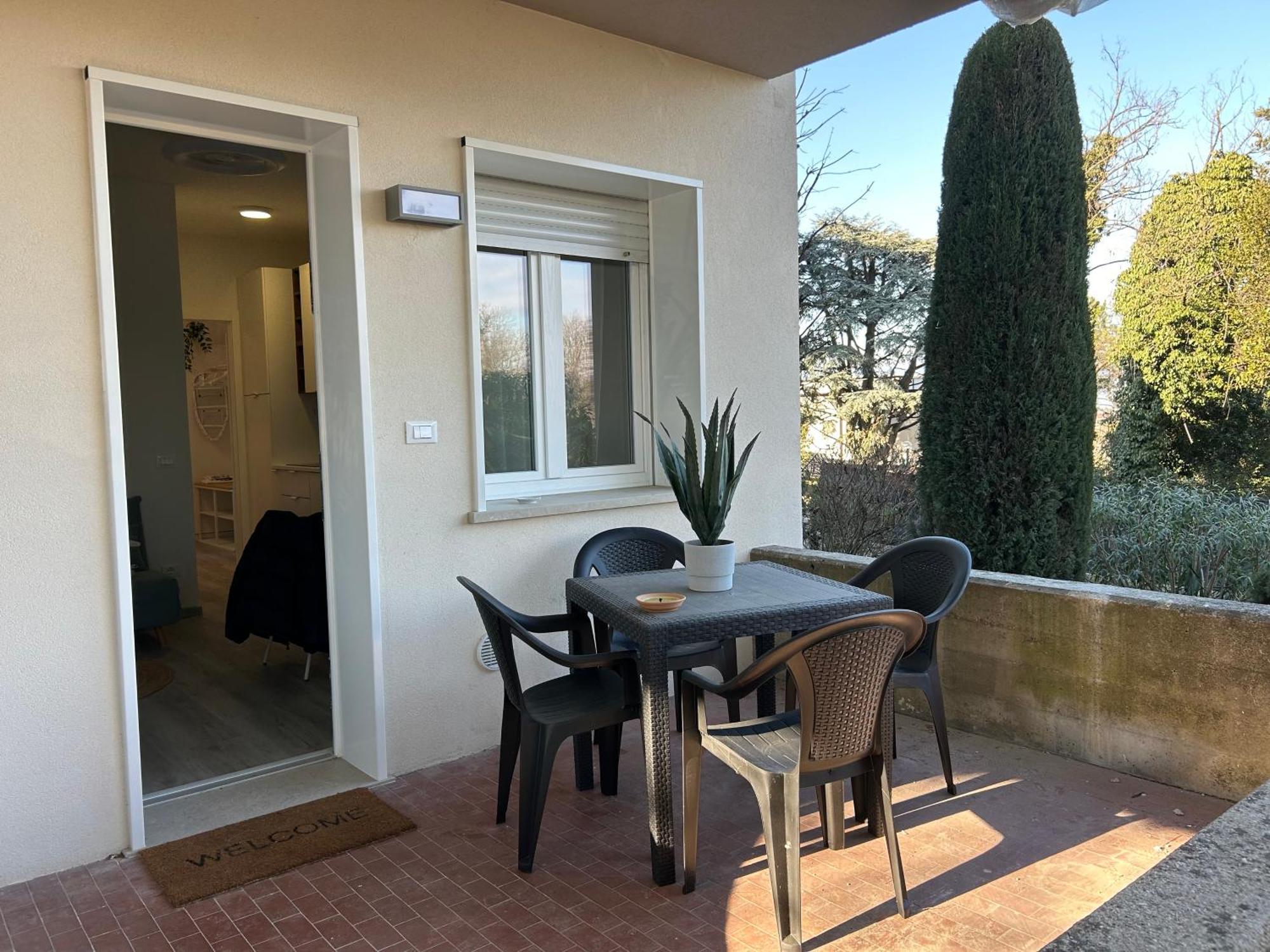 Vittoria Peschiera Ponti sul Mincio Exterior foto
