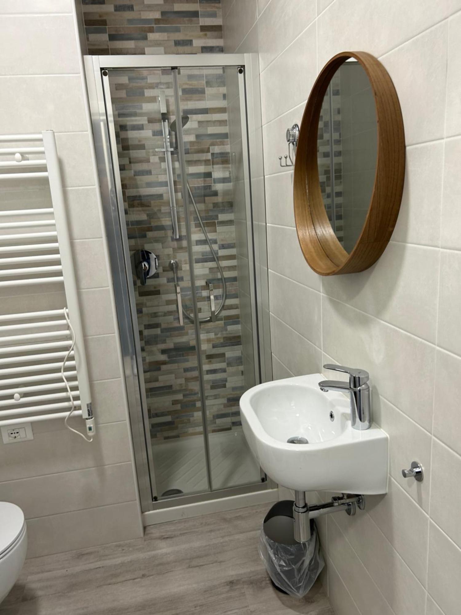 Vittoria Peschiera Ponti sul Mincio Exterior foto
